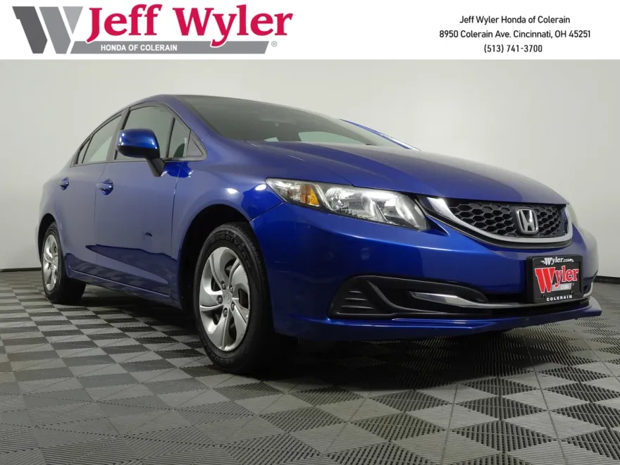 2013 Honda Civic LX photo 1