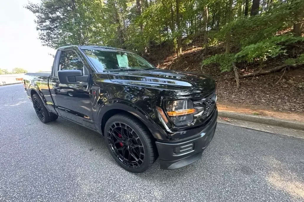 2025 Ford F-150 XL photo 1