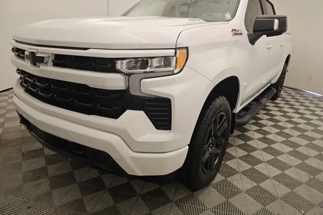 2025 Chevrolet Silverado 1500 RST photo 1