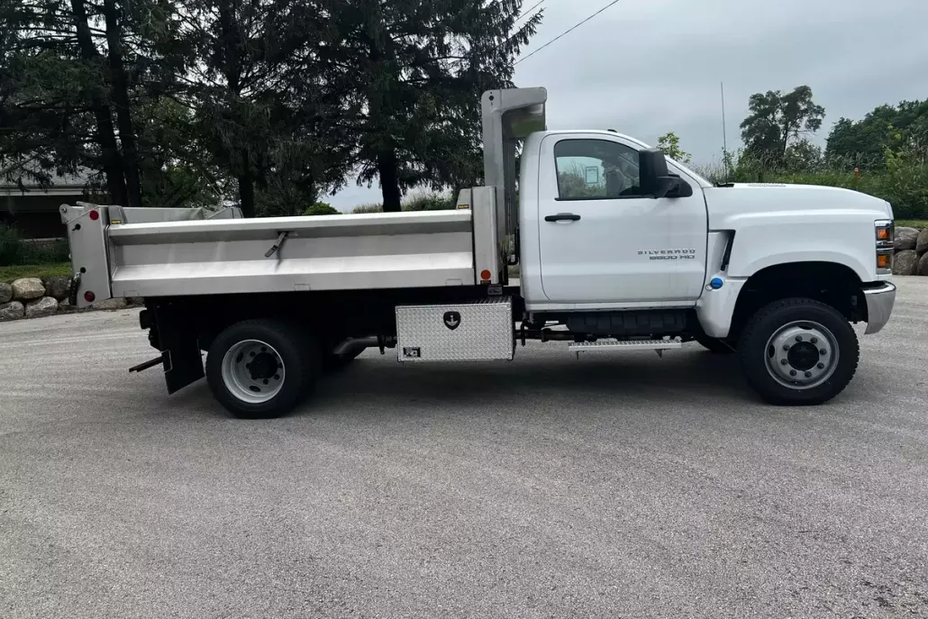 2023 Chevrolet Silverado 5500HD Work Truck photo 1
