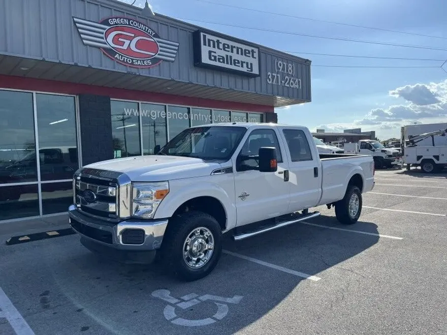 2016 Ford F-350 XLT photo 1