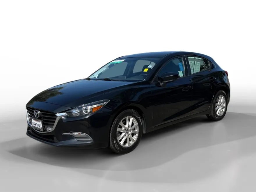 2017 Mazda Mazda3 Sport photo 1