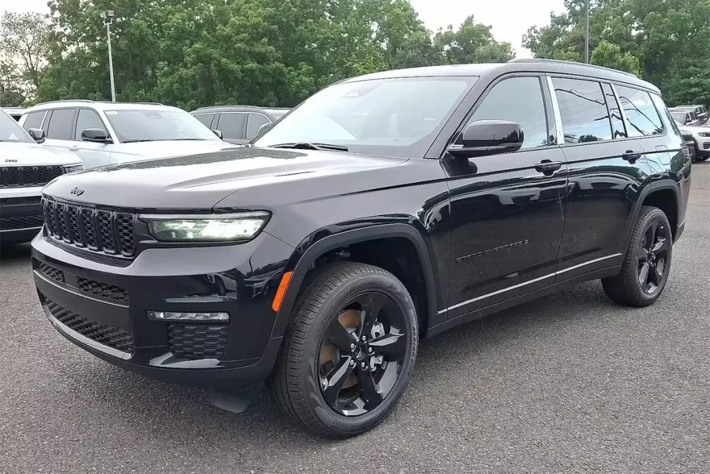2025 Jeep Grand Cherokee Limited photo 1