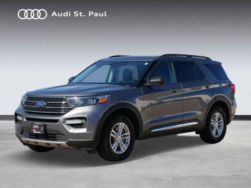 2022 Ford Explorer XLT photo 1