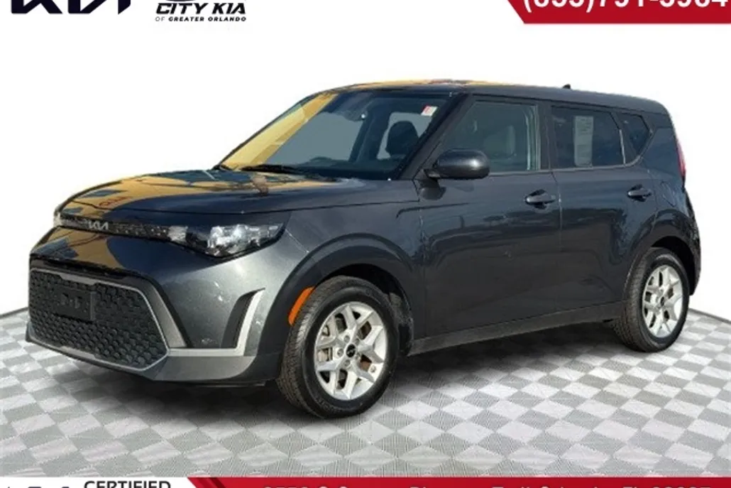 2023 Kia Soul LX photo 1