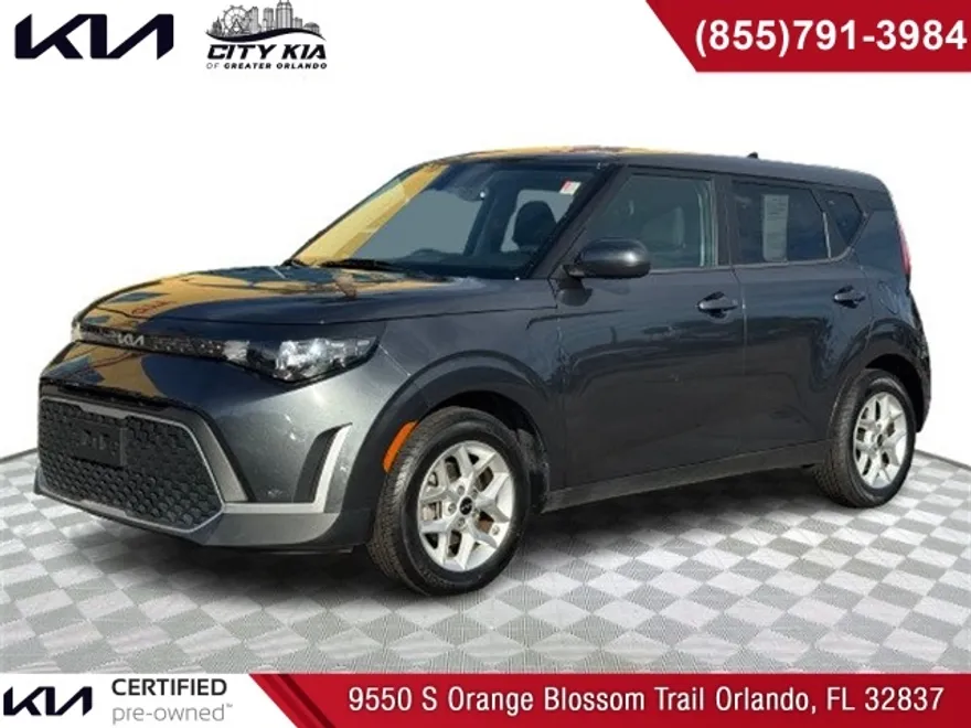2023 Kia Soul LX photo 1
