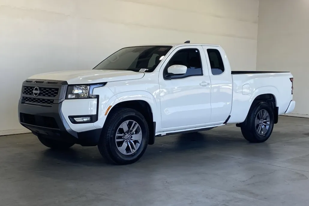 2025 Nissan Frontier SV King Cab photo 1