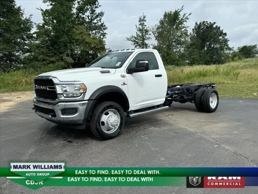 2024 Ram 5500 photo 1