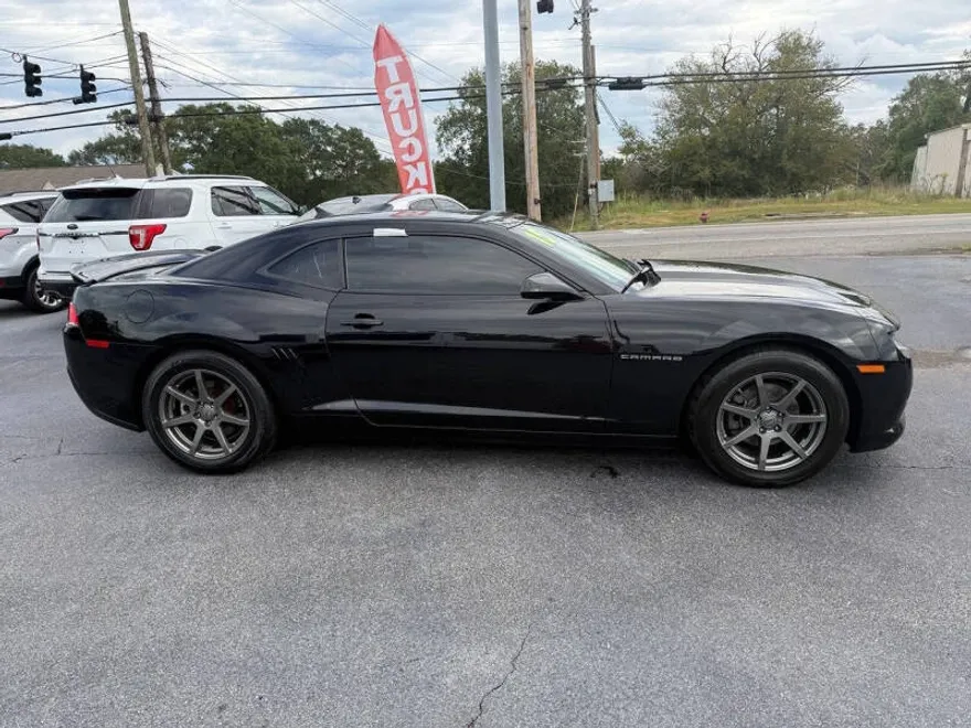 2015 Chevrolet Camaro Coupe photo 1