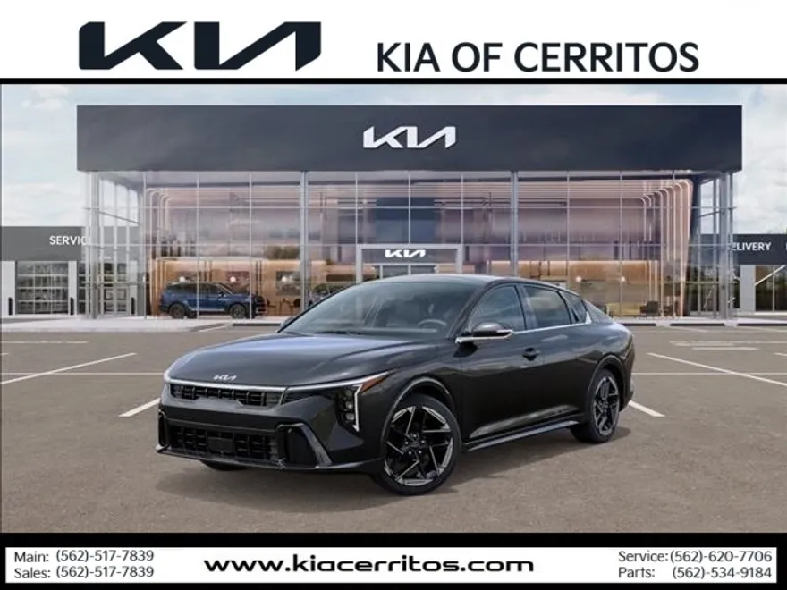 2025 Kia K4 GT-Line photo 1