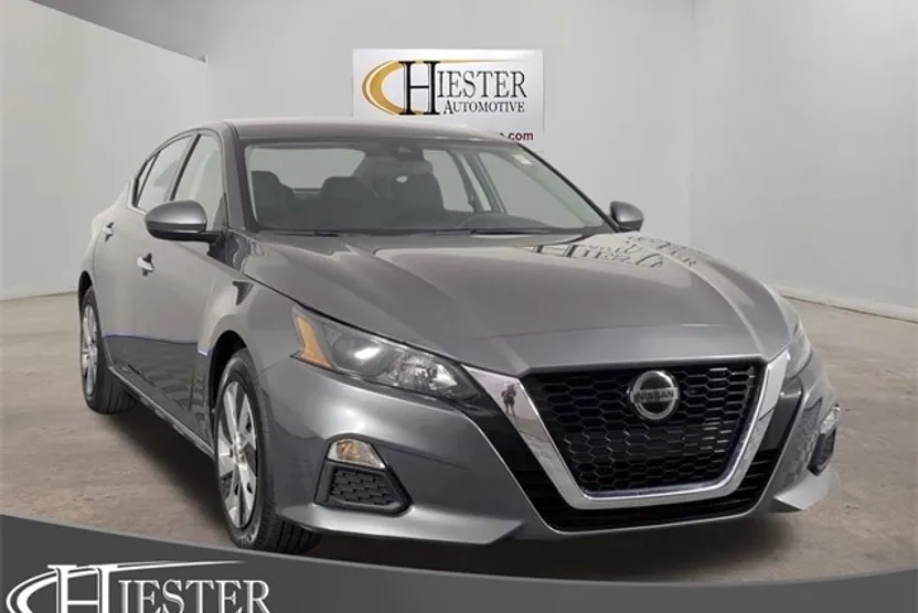 2022 Nissan Altima 2.5 S photo 1