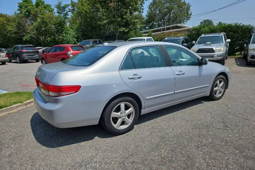 2004 Honda Accord EX photo 1