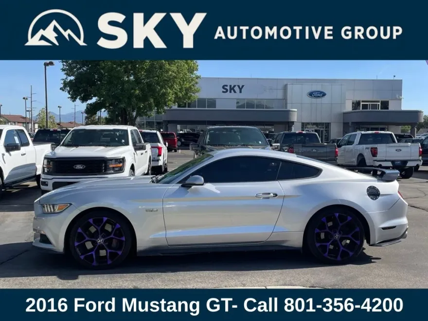 2016 Ford Mustang GT photo 2