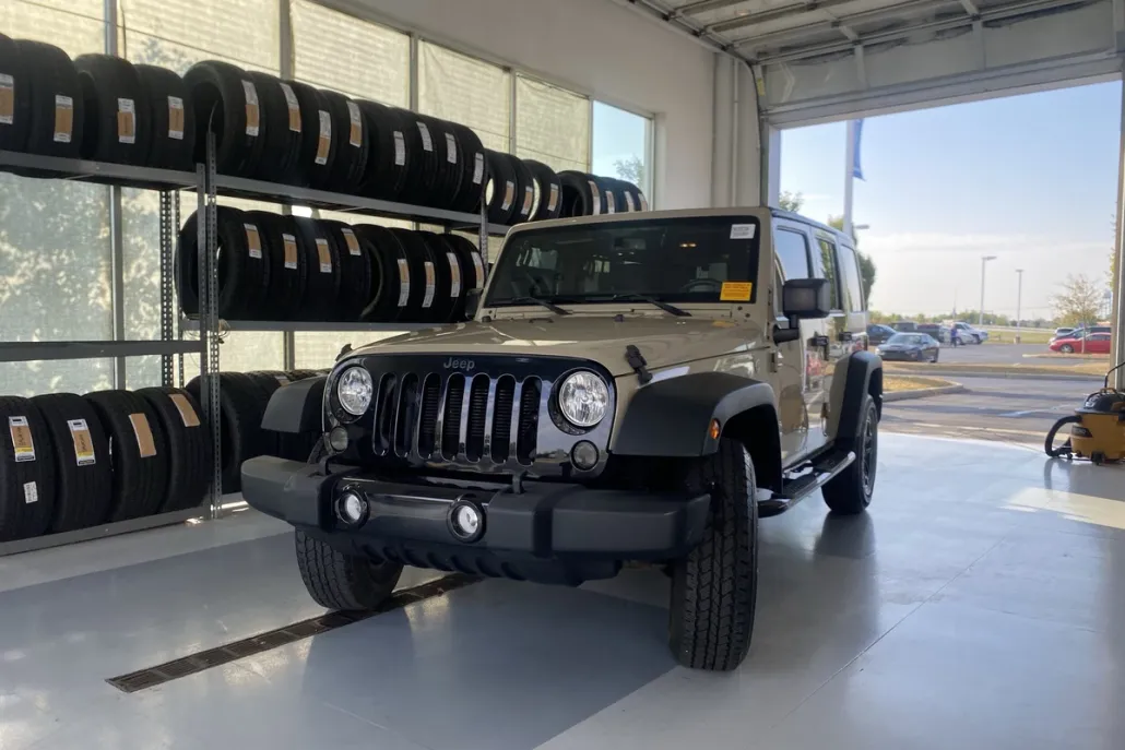 2018 Jeep Wrangler Unlimited Willys Wheeler W photo 1