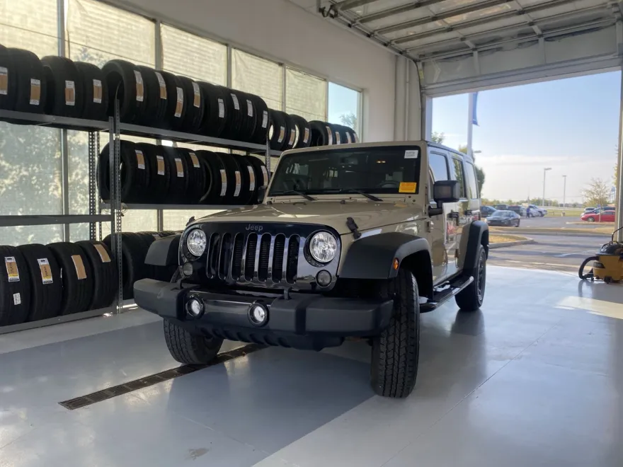 2018 Jeep Wrangler Unlimited Willys Wheeler W photo 1