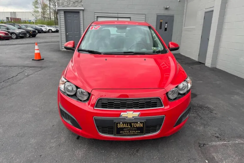 2012 Chevrolet Sonic LS photo 1