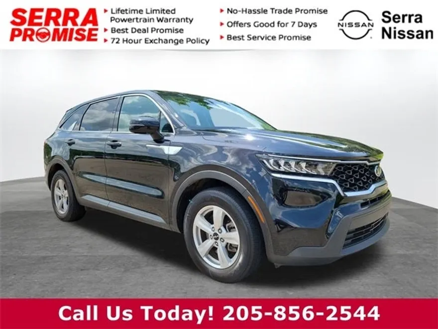 2023 Kia Sorento LX photo 1
