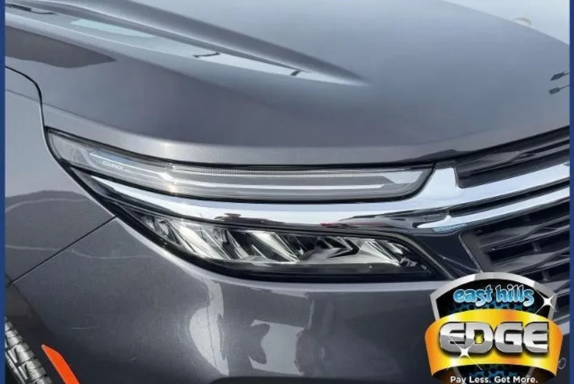 2022 Chevrolet Equinox LT photo 1