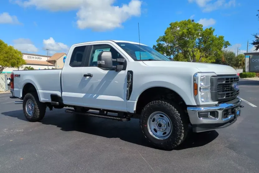 2026 Ford F-350 photo 1