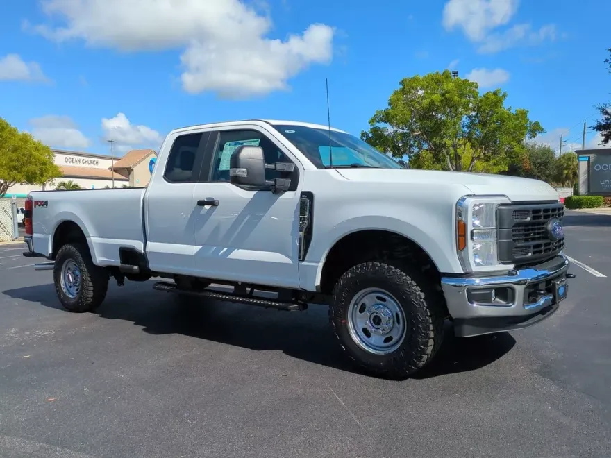 2026 Ford F-350 photo 1