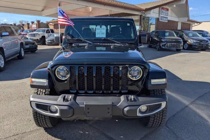 2023 Jeep Gladiator Sport S photo 1