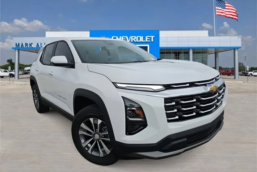 2026 Chevrolet Equinox LT photo 1