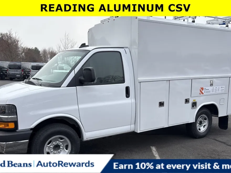2025 Chevrolet Express 3500 Cutaway Van photo 1