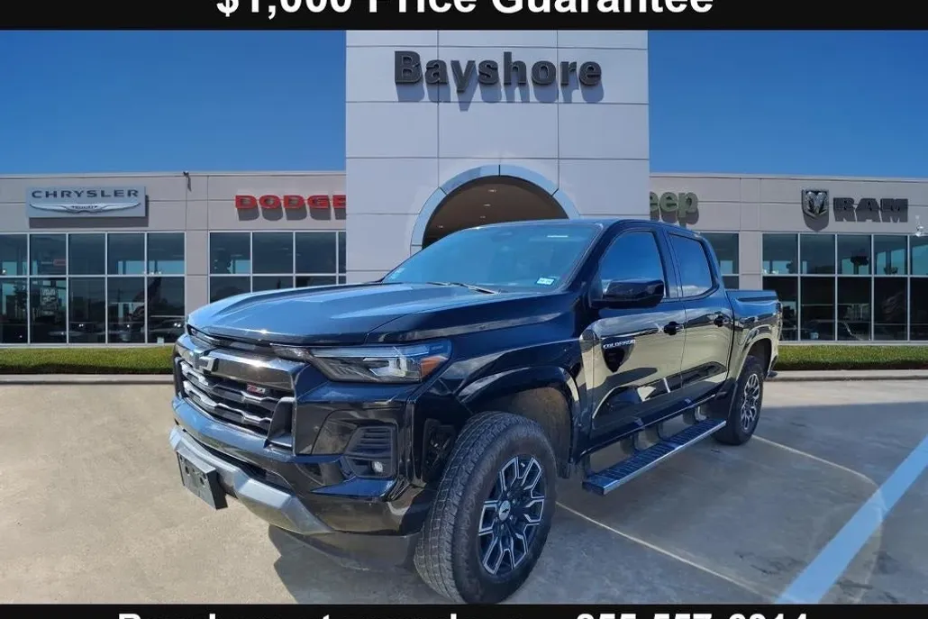 2024 Chevrolet Colorado Z71 photo 1