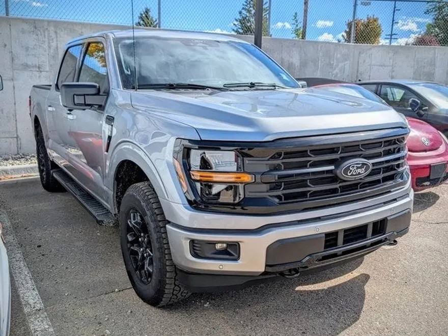 2025 Ford F-150 XLT photo 1