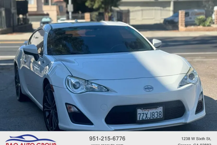 2016 Scion FR-S photo 1