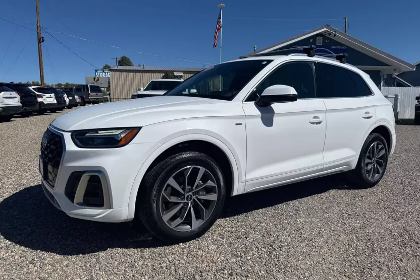 2023 Audi Q5 S line Plus 45 TFSI photo 1