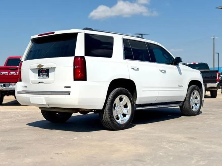 2017 Chevrolet Tahoe Premier photo 1