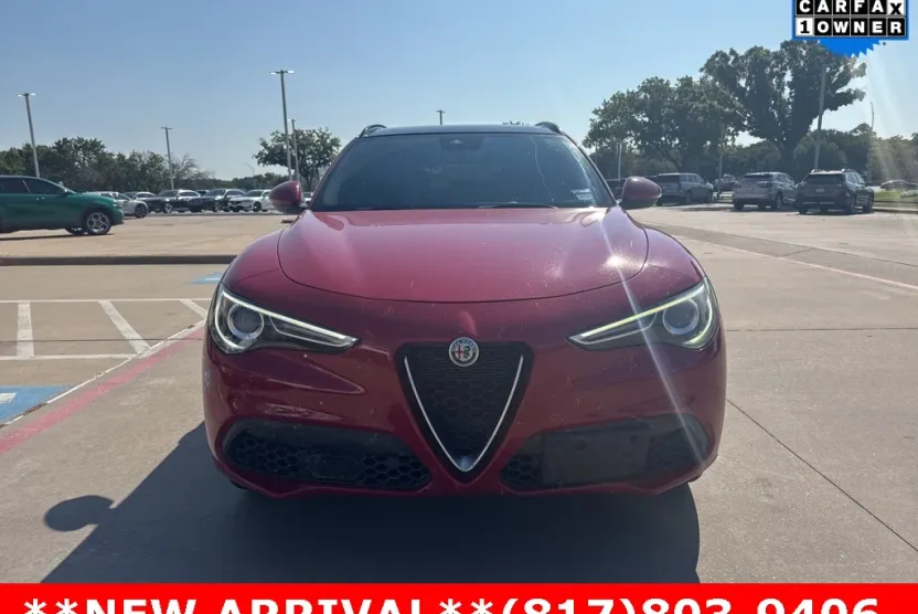 2022 Alfa Romeo Stelvio Ti photo 1