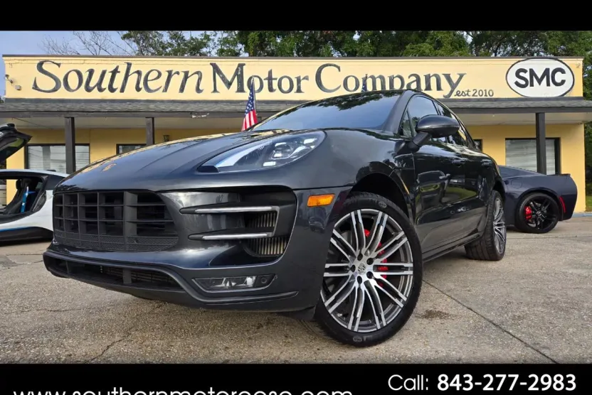 2017 Porsche Macan Turbo photo 1