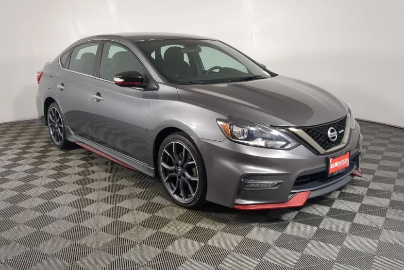 2017 Nissan Sentra Nismo photo 1
