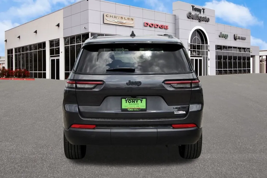 2025 Jeep Grand Cherokee Limited photo 1