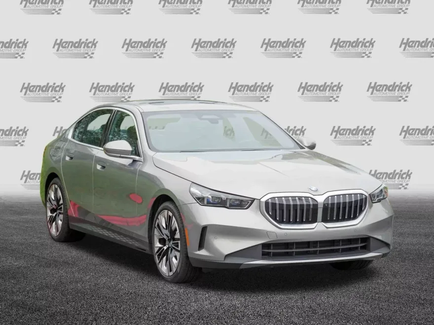 2024 Bmw 530i photo 1