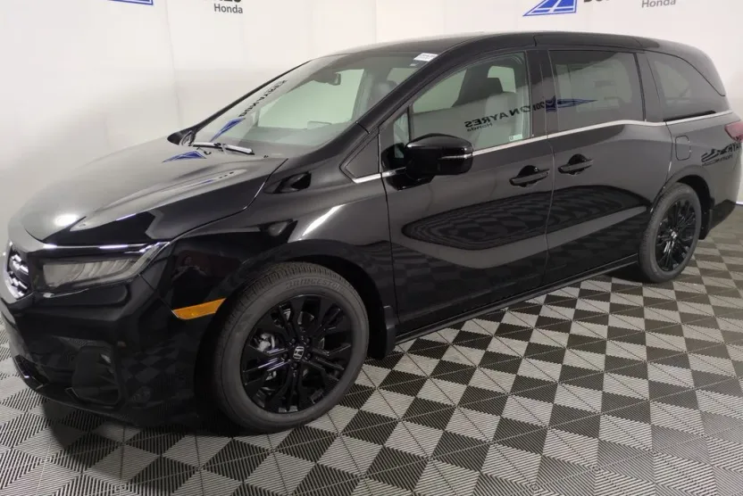2026 Honda Odyssey photo 1