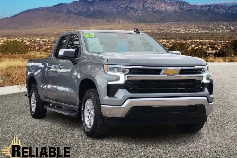 2025 Chevrolet Silverado 1500 LT photo 1