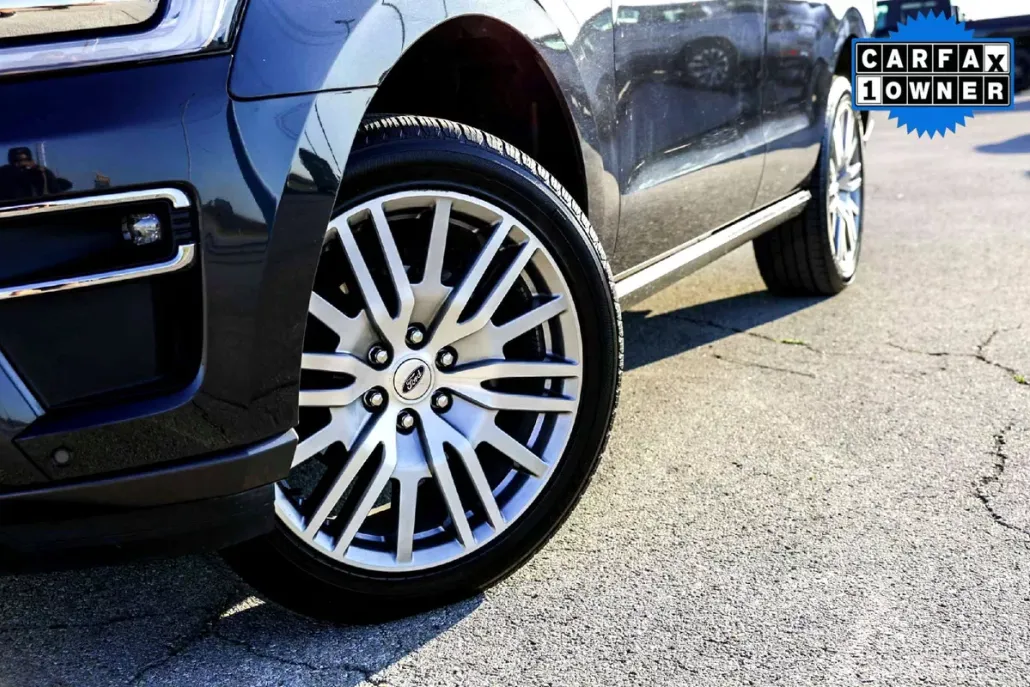 2024 Ford Expedition Limited photo 1
