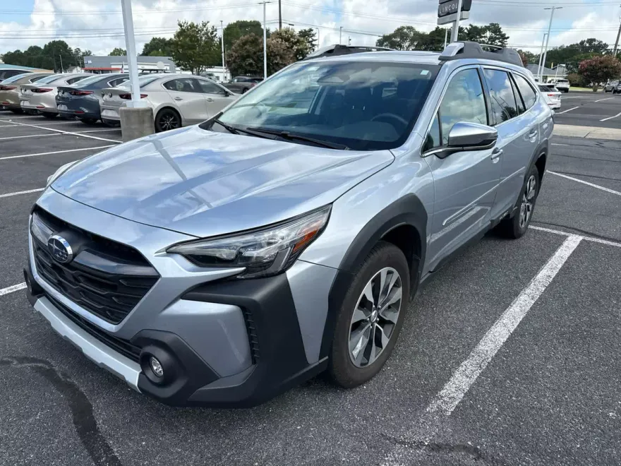 2024 Subaru Outback Touring XT photo 1