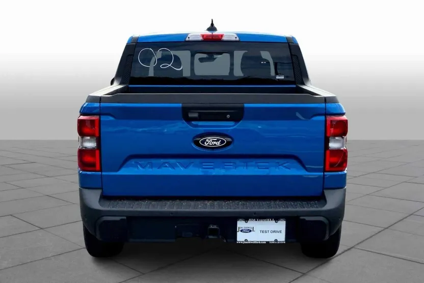 2025 Ford Maverick Lariat photo 1