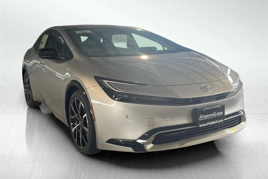 2026 Toyota Prius Plug-in Hybrid XSE Premium photo 1