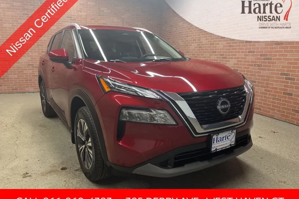 2022 Nissan Rogue SV photo 1