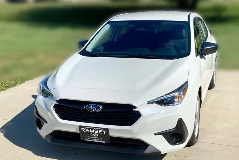 2024 Subaru Impreza Base photo 1