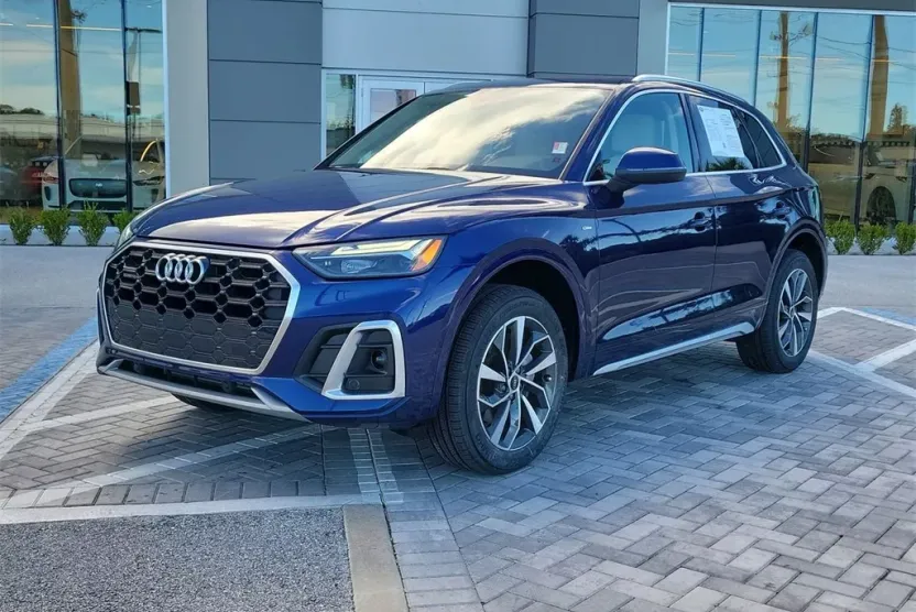 2023 Audi Q5 45 S line Premium photo 1