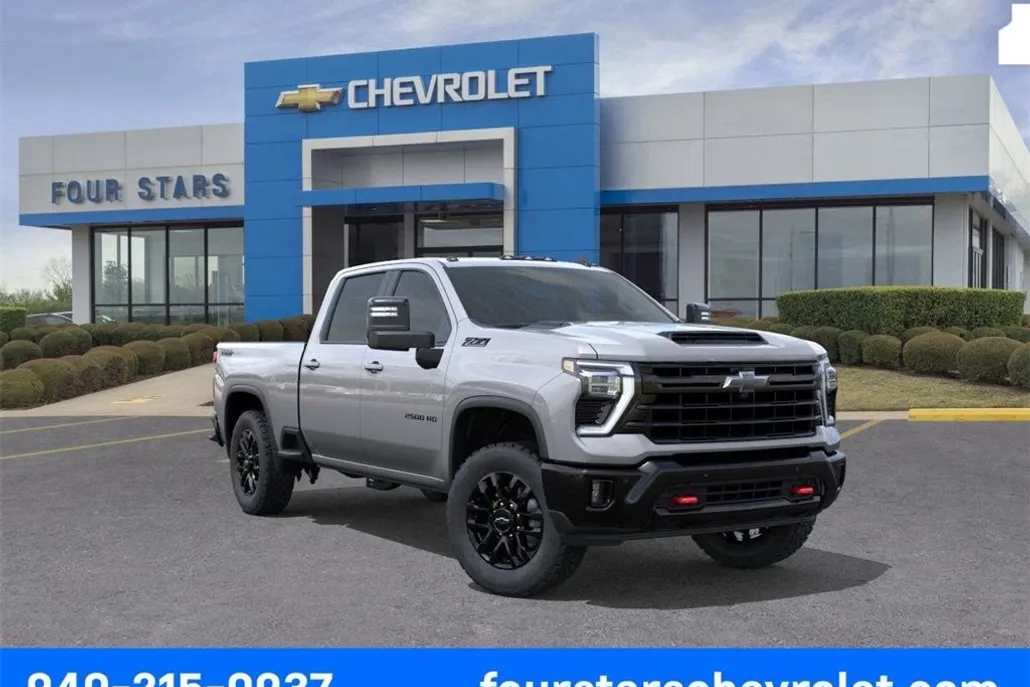 2025 Chevrolet Silverado 2500HD LT photo 1
