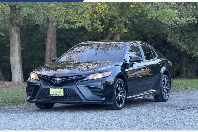 2018 Toyota Camry XLE XSE photo 1