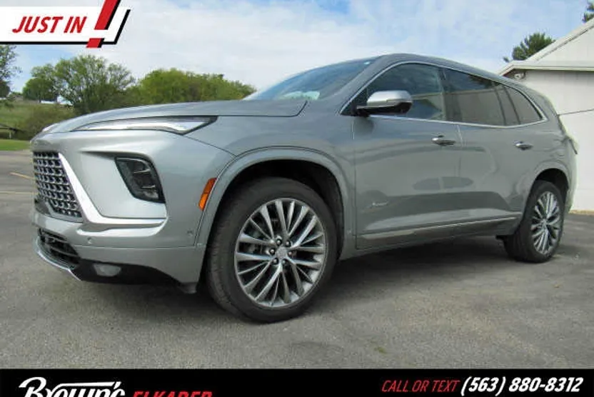 2025 Buick Enclave Avenir photo 1