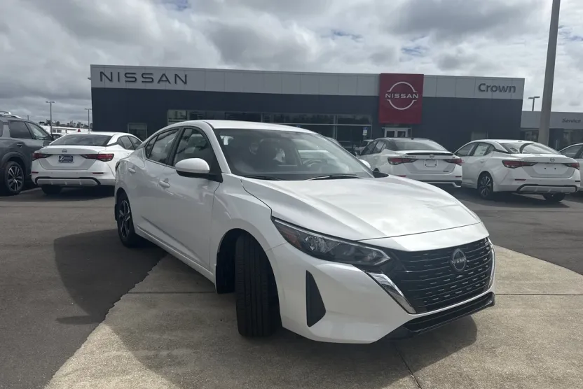 2025 Nissan Sentra SV photo 1
